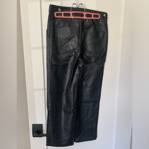 TOPSHOP LEATHER PANTS - Picture 2 of 3